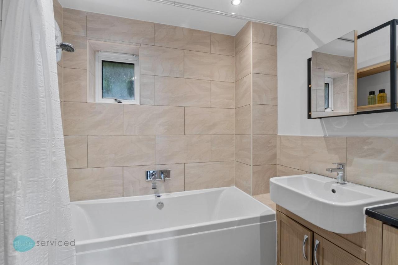 4 Bed - Smeatons By Pureserviced Holiday home Plymouth